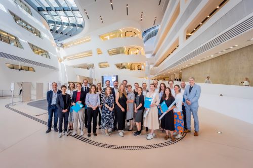 image:Lehrpreistr%c3%a4ger_innen25.jpg image:Lehrpreistr%c3%a4ger_innen25.jpg